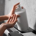 بررسی شوینده بدن سبوما