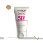 کرم ضد آفتاب SPF50 بژ طبیعی ویتالیر مدل Sensivit مناسب پوست حساس حجم 40 میلی لیتر